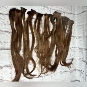 Human hair natural clip in extensions 20in length highlight